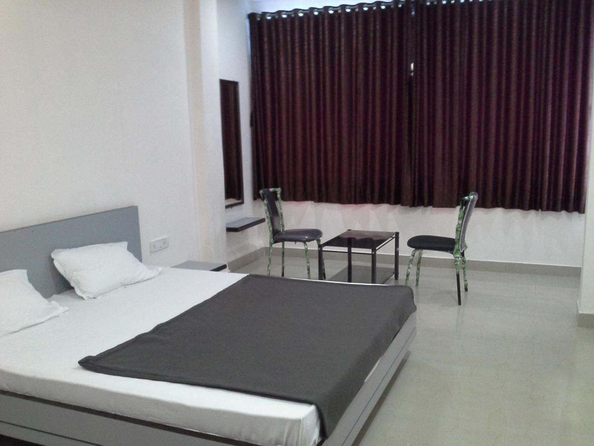 Hotel Galaxy Vaibhav Vasai Exteriér fotografie