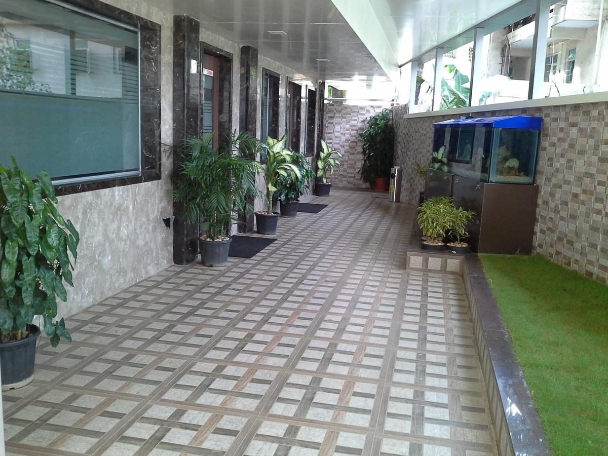 Hotel Galaxy Vaibhav Vasai Exteriér fotografie