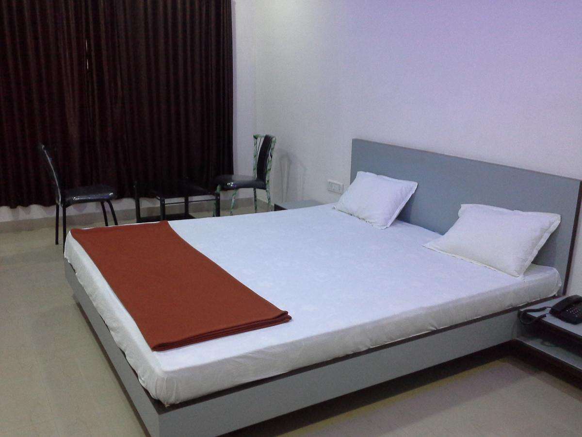 Hotel Galaxy Vaibhav Vasai Exteriér fotografie